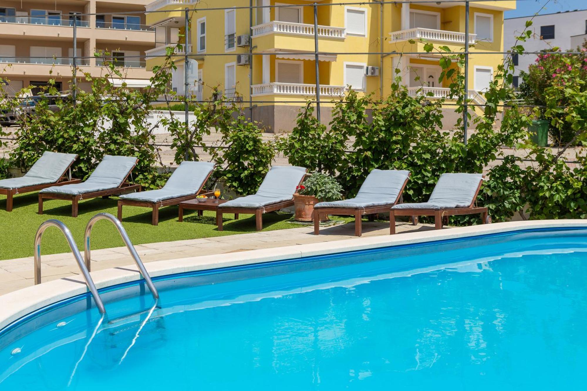 Apartments Tihi III Vodice Exterior photo