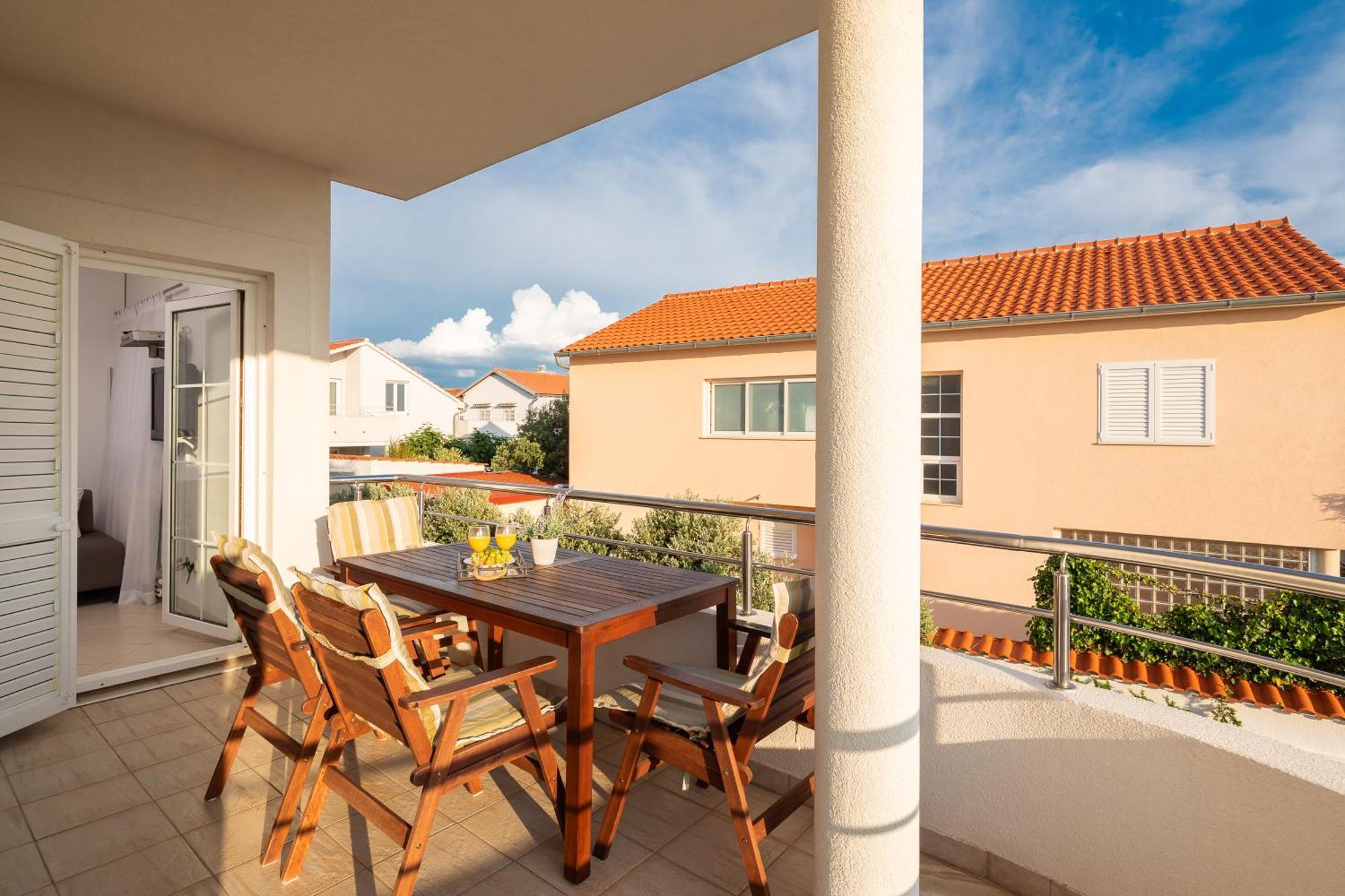 Apartments Tihi III Vodice Exterior photo